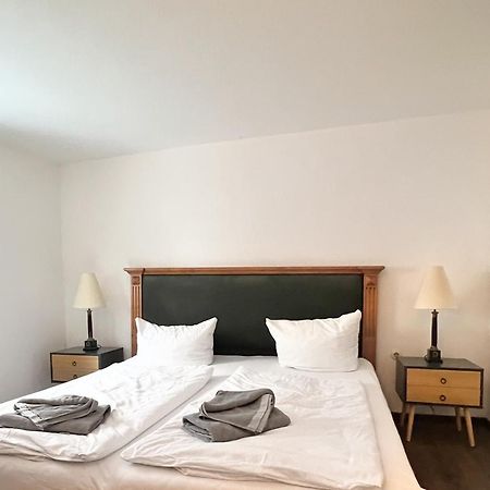 Apartment Hirsch: Wohnung Fuer Die Ganze Familie Mit Disney+ ブラウンラーゲ エクステリア 写真